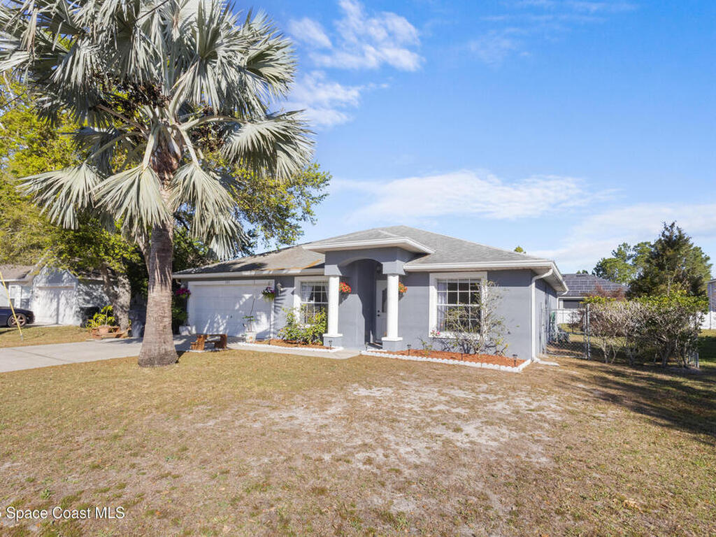 723 Pelican Court, Poinciana, FL 34759