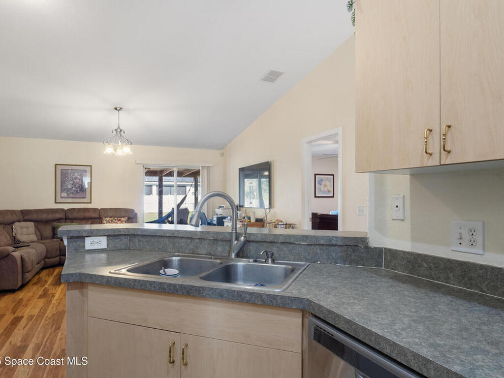 723 Pelican Court, Poinciana, FL 34759