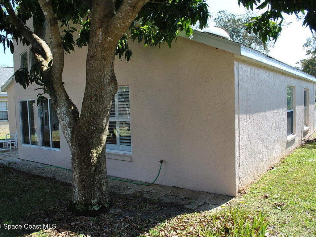 2499 Coral Ridge Circle, Melbourne, FL 32935