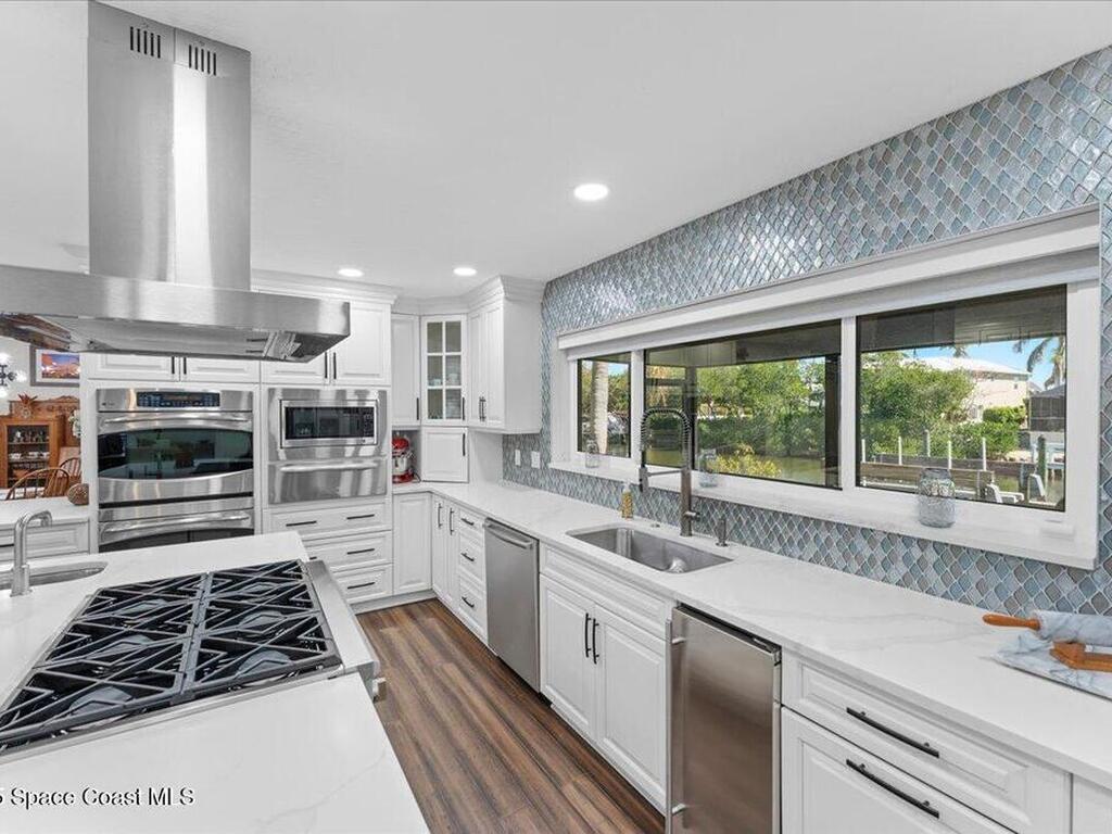 495 Lanternback Island Drive, Satellite Beach, FL 32937