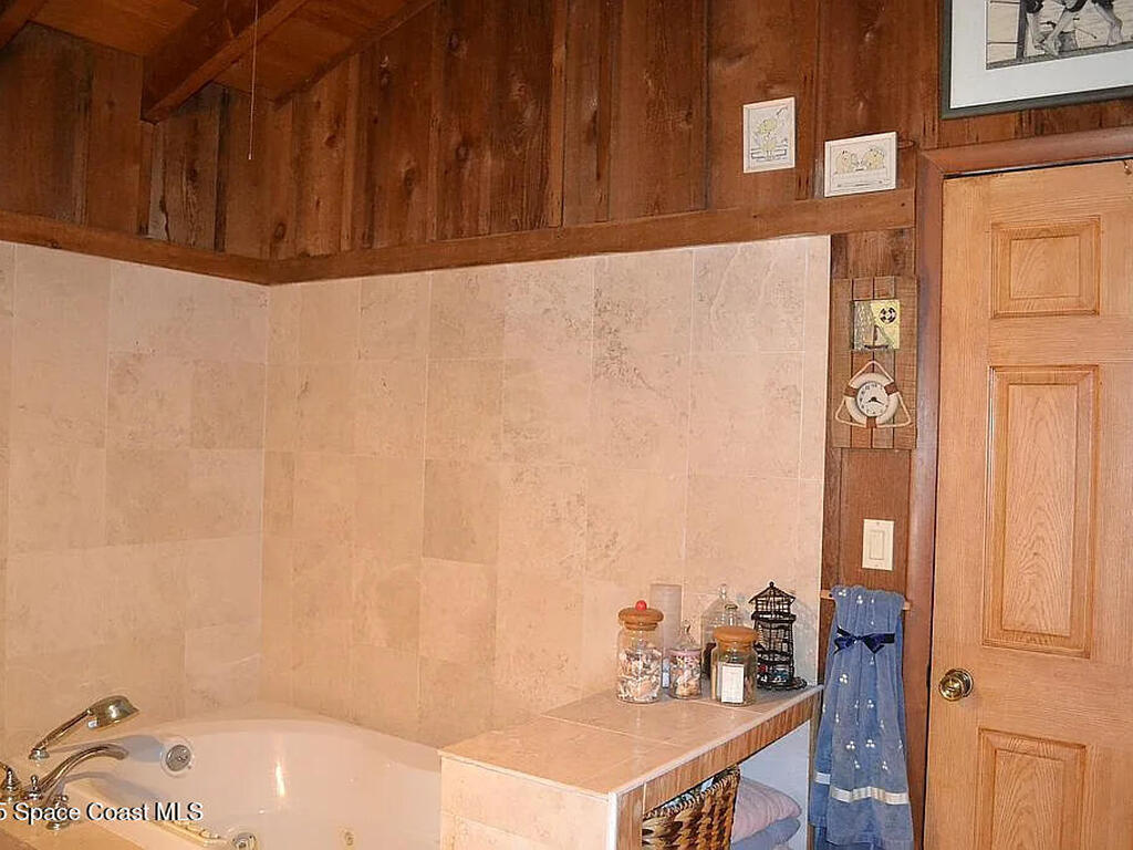 7915 A1a Highway, Melbourne Beach, FL 32951