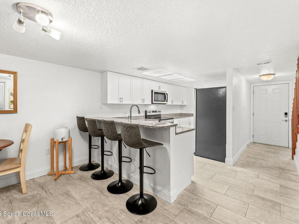 402 N 1st Street, Cocoa Beach, FL 32931
