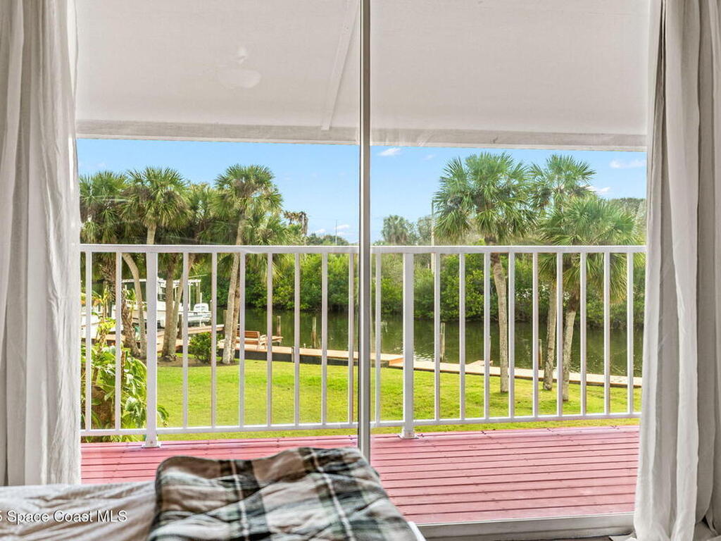 402 N 1st Street, Cocoa Beach, FL 32931