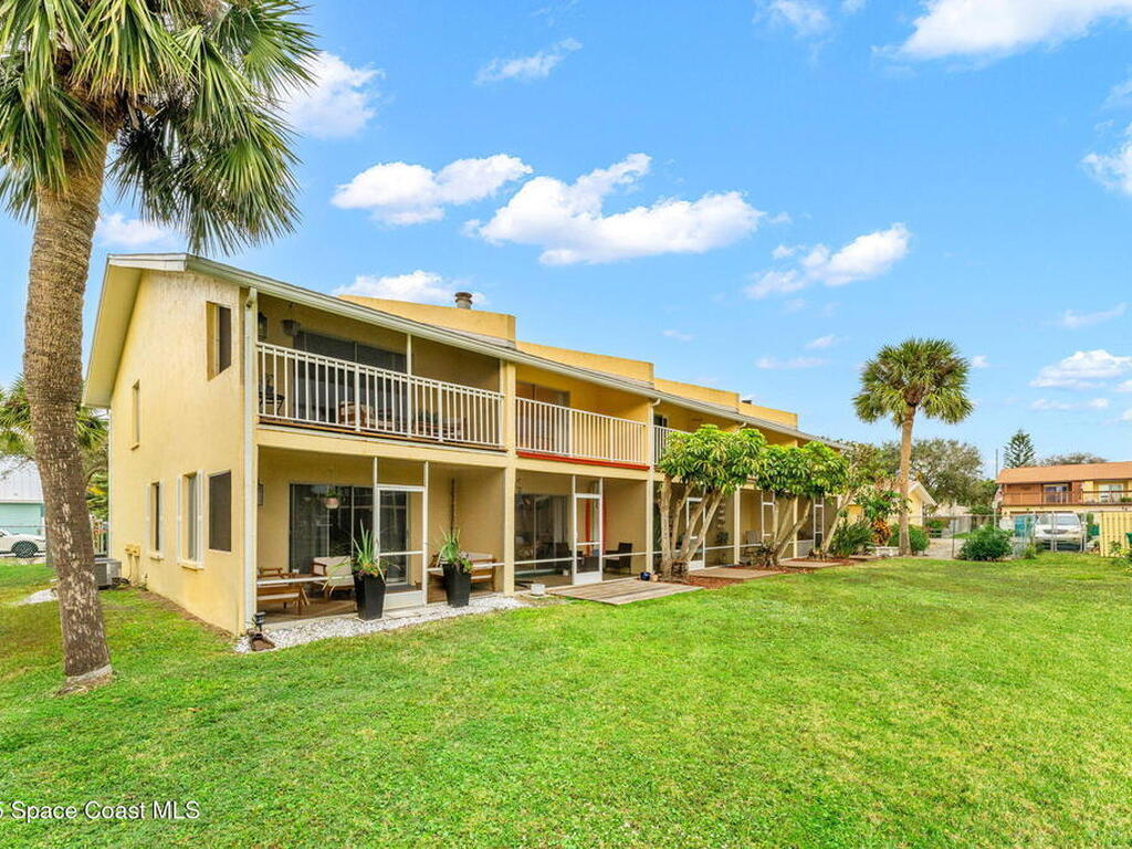 402 N 1st Street, Cocoa Beach, FL 32931