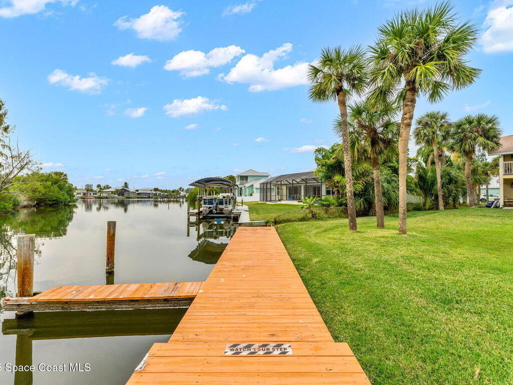 402 N 1st Street, Cocoa Beach, FL 32931