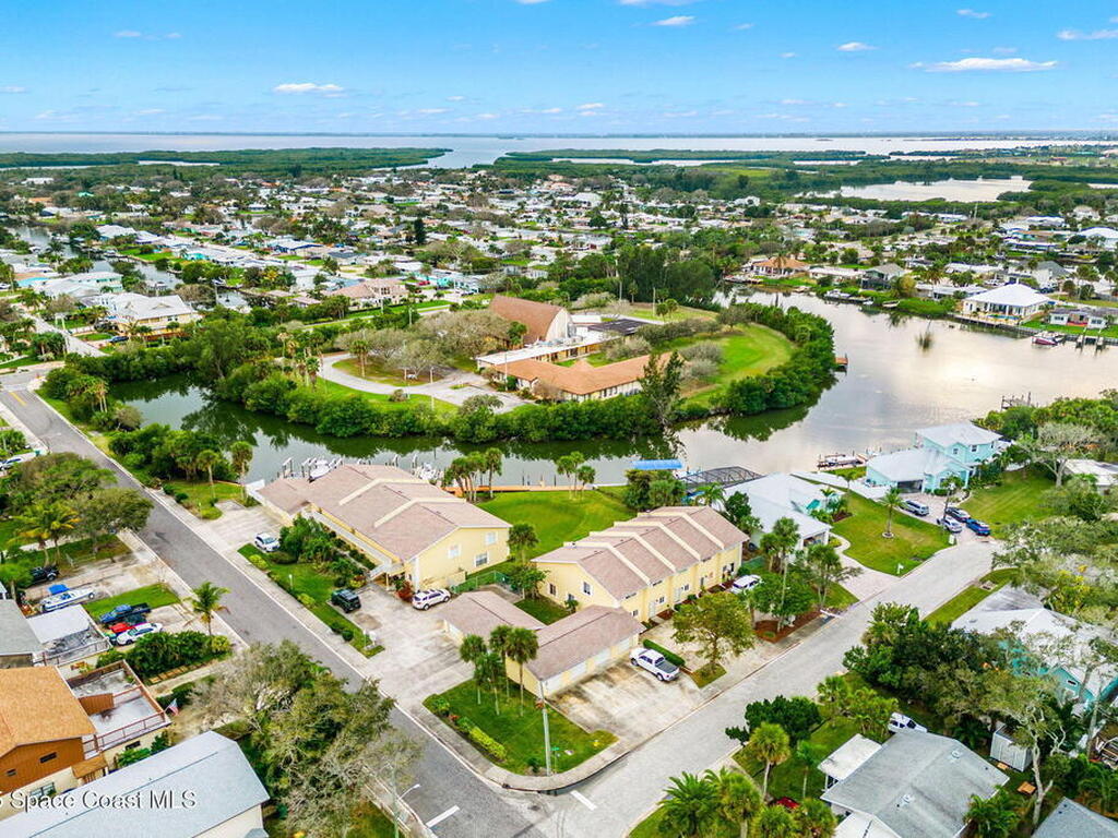 402 N 1st Street, Cocoa Beach, FL 32931