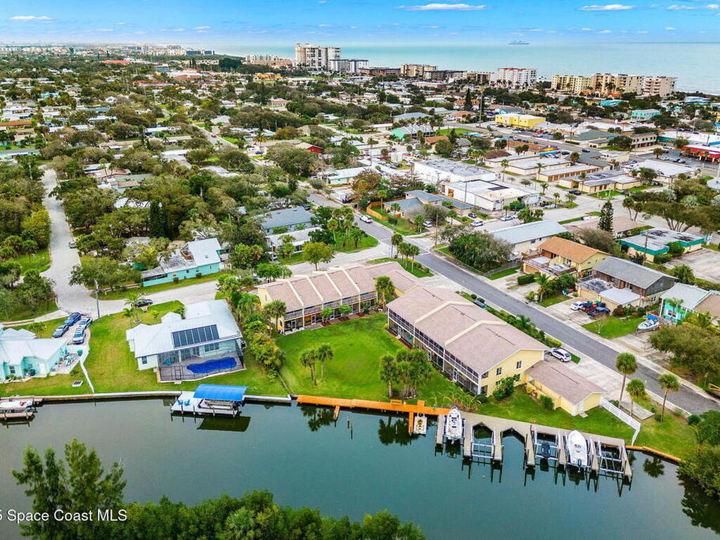 402 N 1st Street, Cocoa Beach, FL 32931