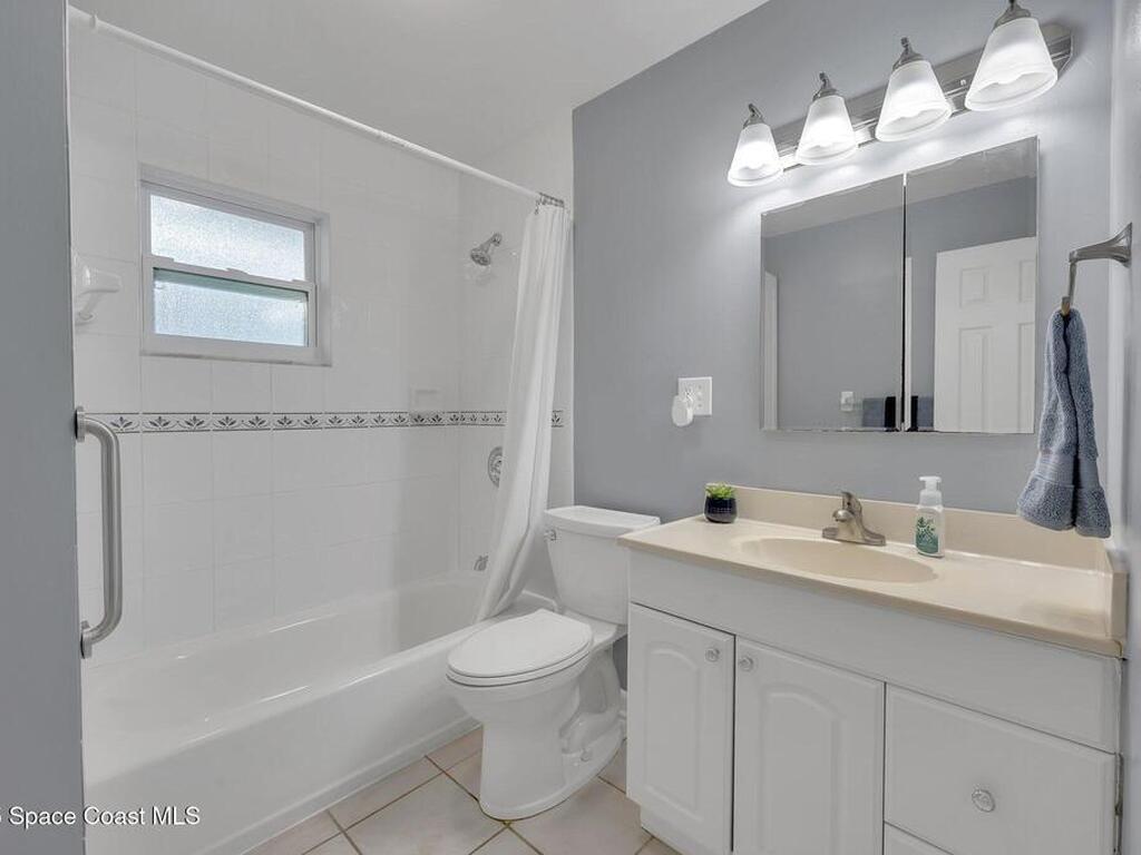 1695 Rochelle Parkway, Merritt Island, FL 32952