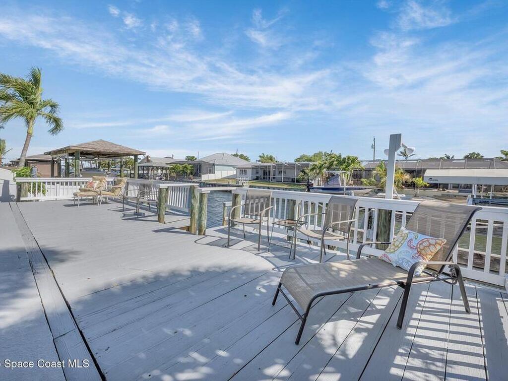 1695 Rochelle Parkway, Merritt Island, FL 32952
