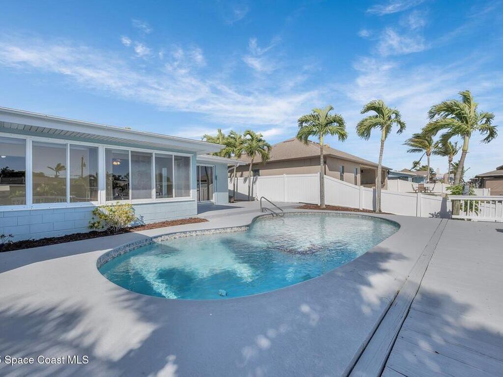 1695 Rochelle Parkway, Merritt Island, FL 32952