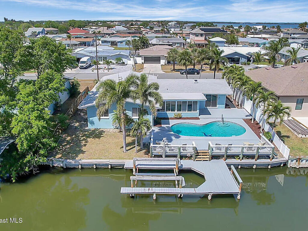 1695 Rochelle Parkway, Merritt Island, FL 32952