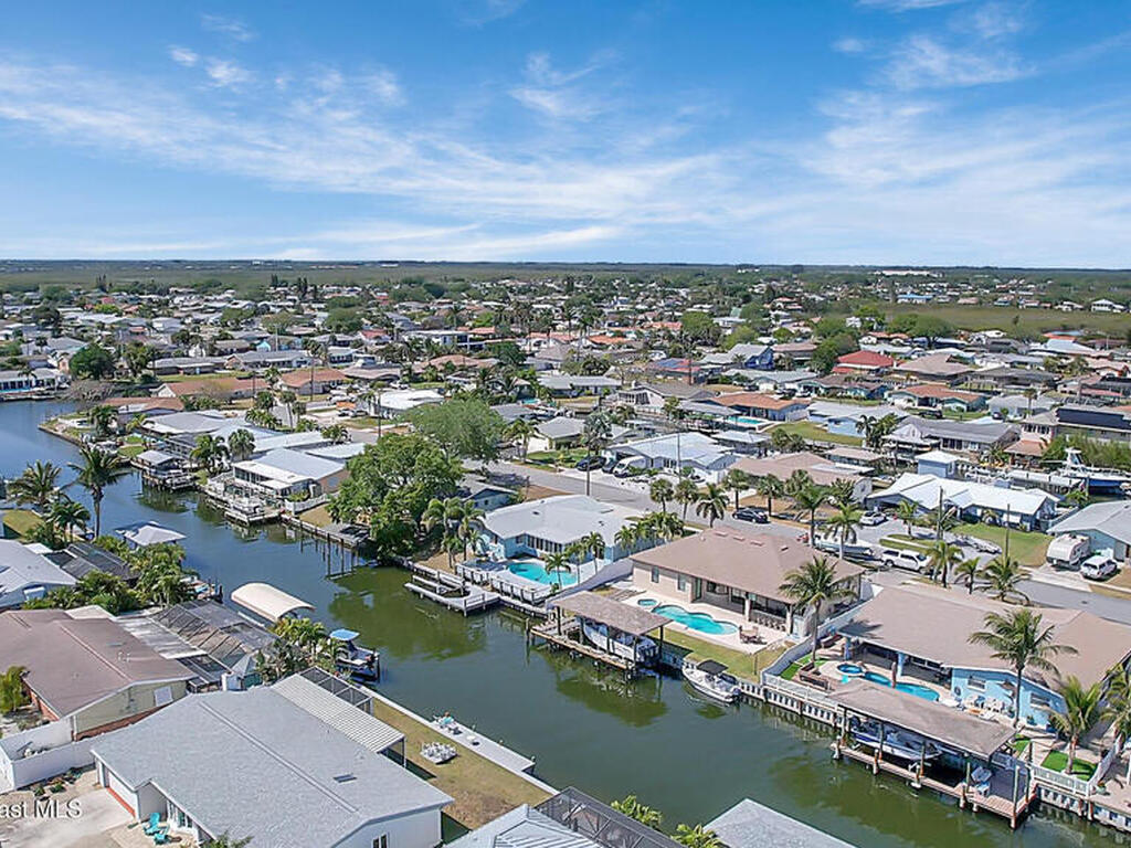 1695 Rochelle Parkway, Merritt Island, FL 32952