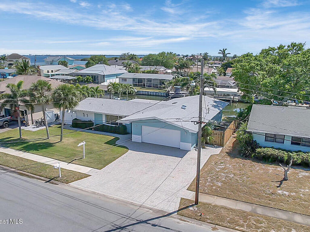1695 Rochelle Parkway, Merritt Island, FL 32952