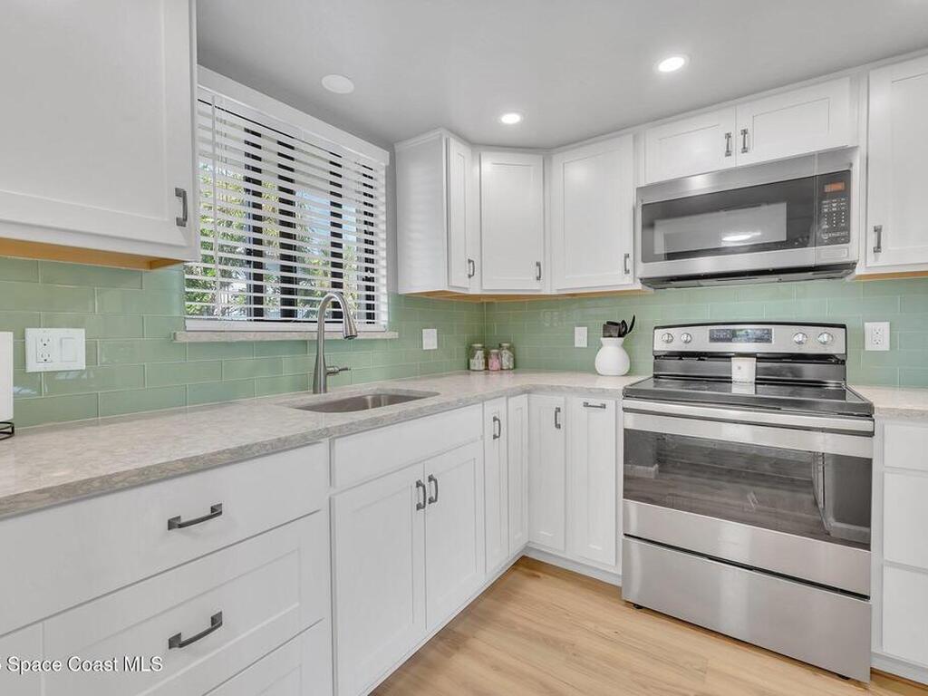 7101 Ridgewood Avenue, Cape Canaveral, FL 32920