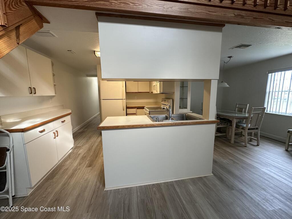 8520 Us-1, Micco, FL 32976