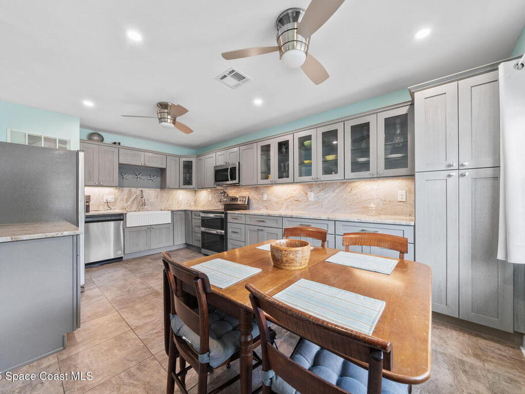 517 E Strawbridge Avenue, Melbourne, FL 32901