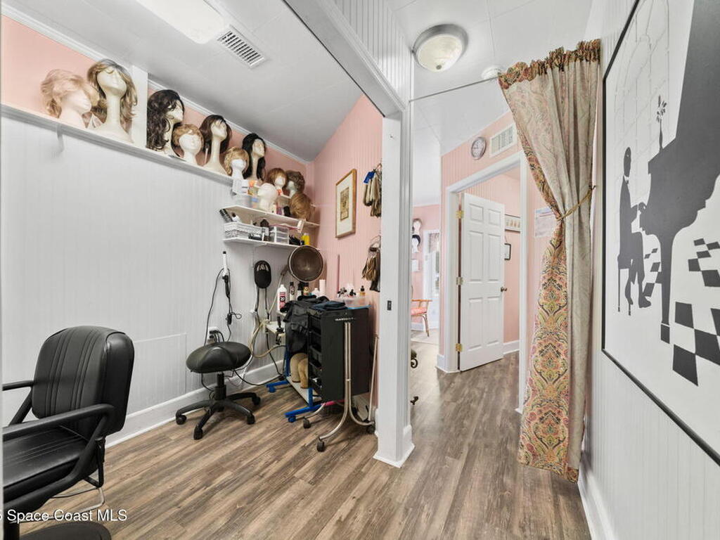 517 E Strawbridge Avenue, Melbourne, FL 32901