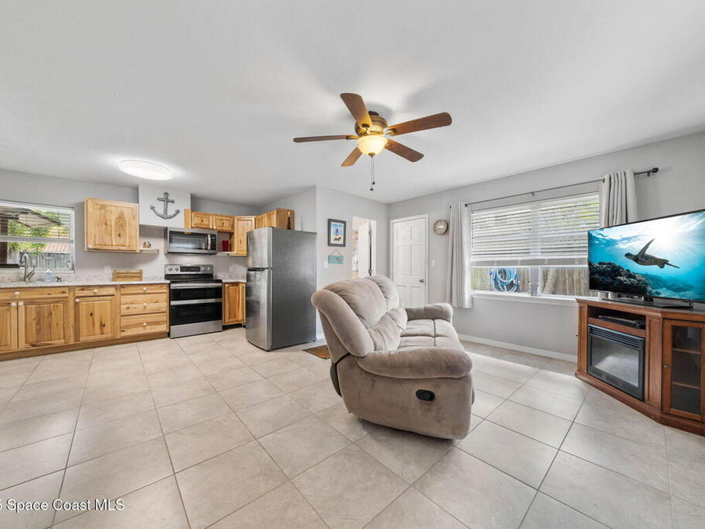 517 E Strawbridge Avenue, Melbourne, FL 32901
