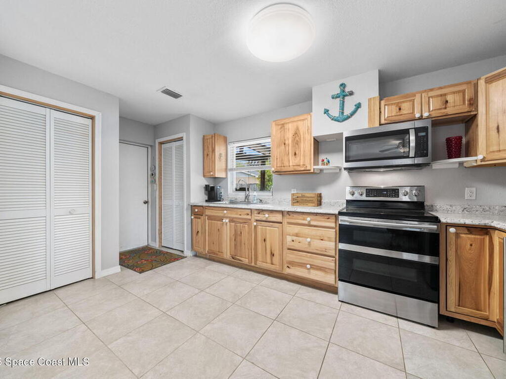 517 E Strawbridge Avenue, Melbourne, FL 32901