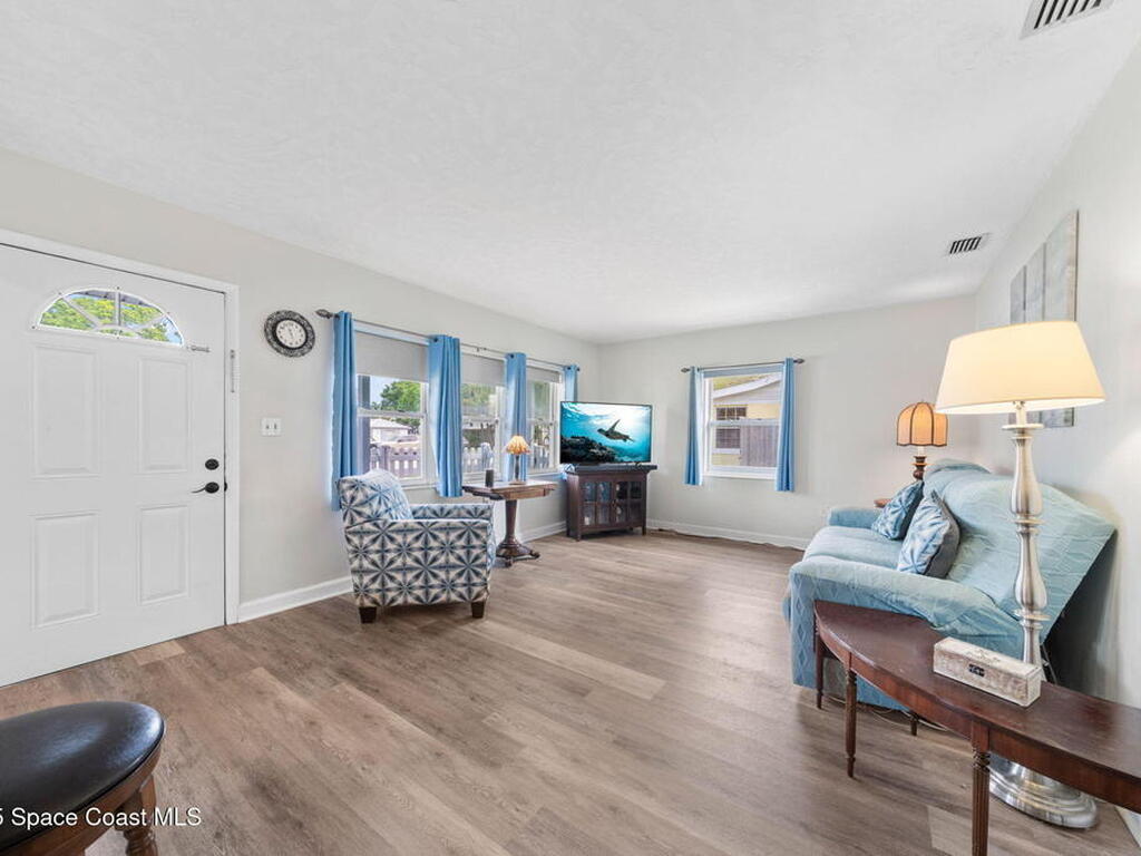 517 E Strawbridge Avenue, Melbourne, FL 32901