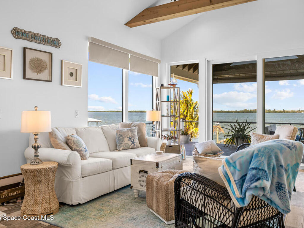 18 Vip Island, Grant, FL 32949