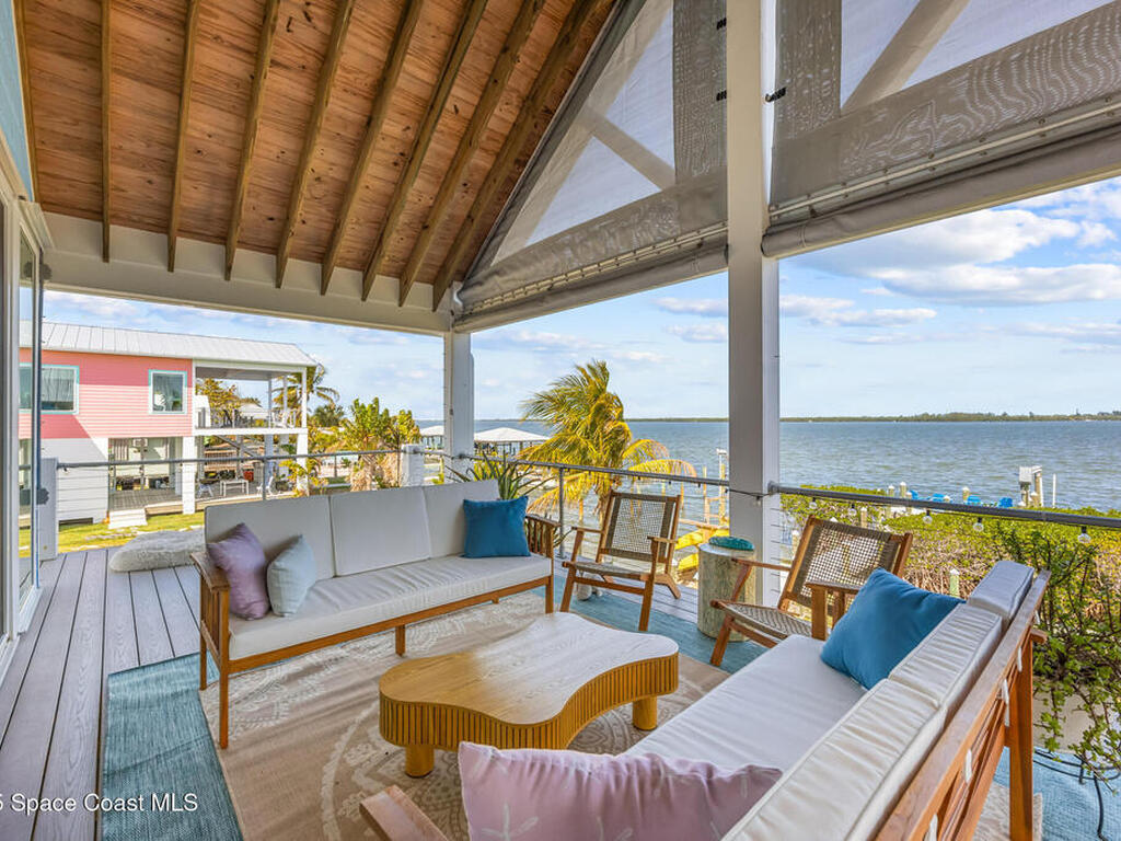 18 Vip Island, Grant, FL 32949