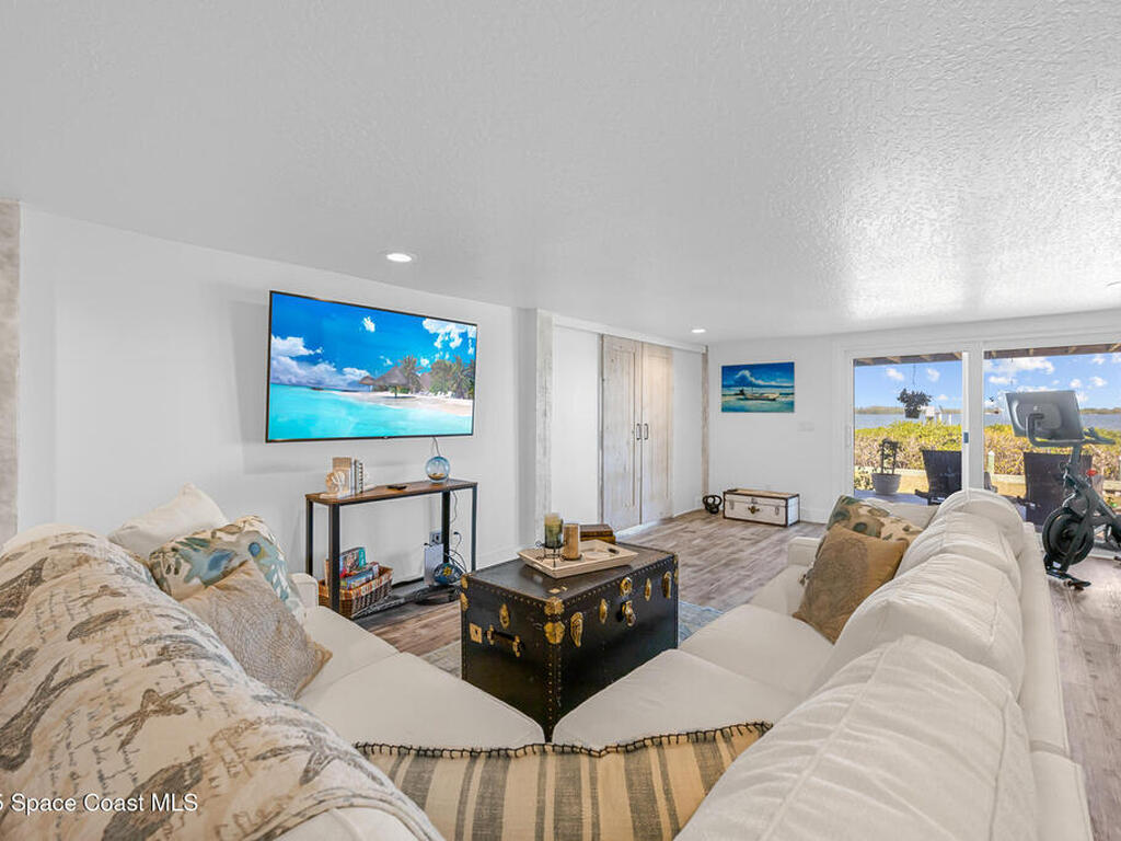 18 Vip Island, Grant, FL 32949