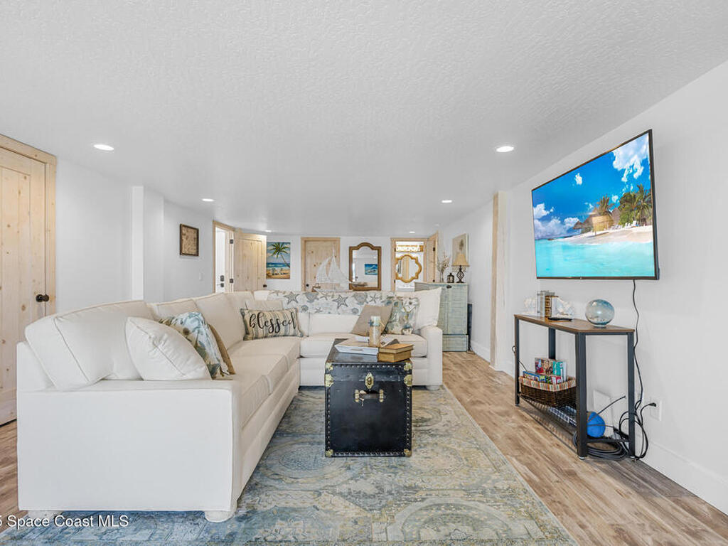 18 Vip Island, Grant, FL 32949