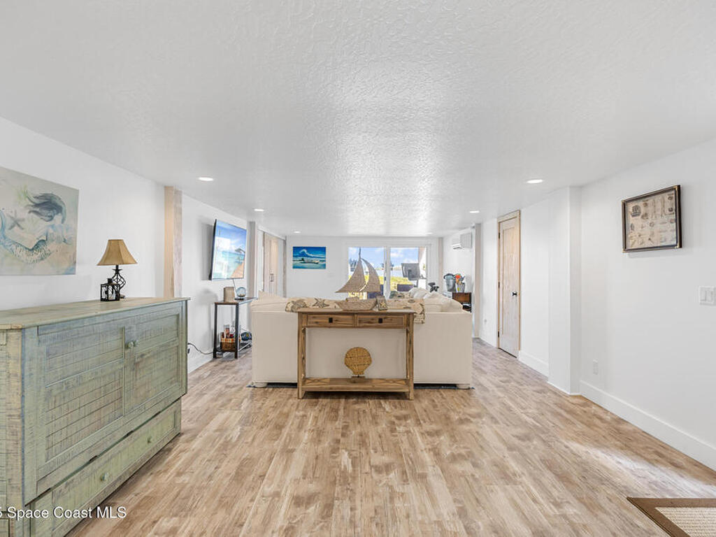 18 Vip Island, Grant, FL 32949