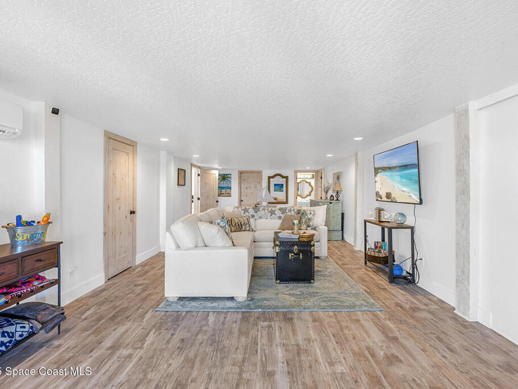 18 Vip Island, Grant, FL 32949