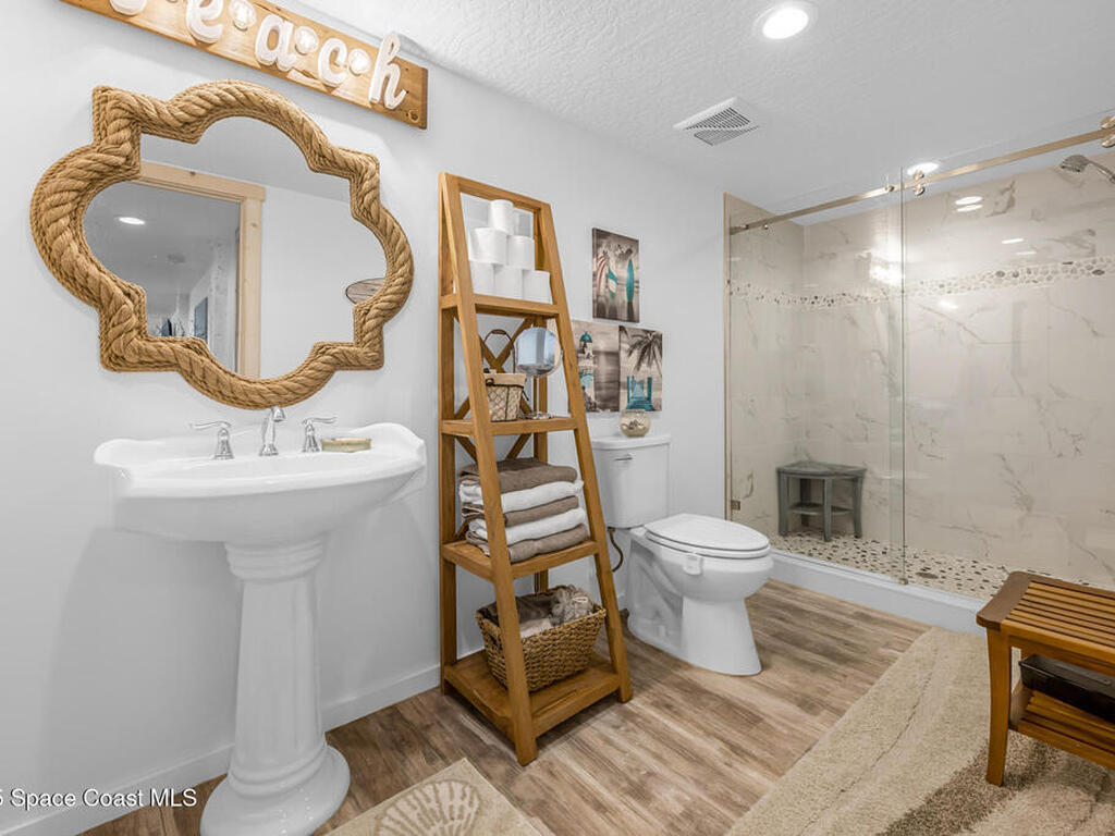 18 Vip Island, Grant, FL 32949