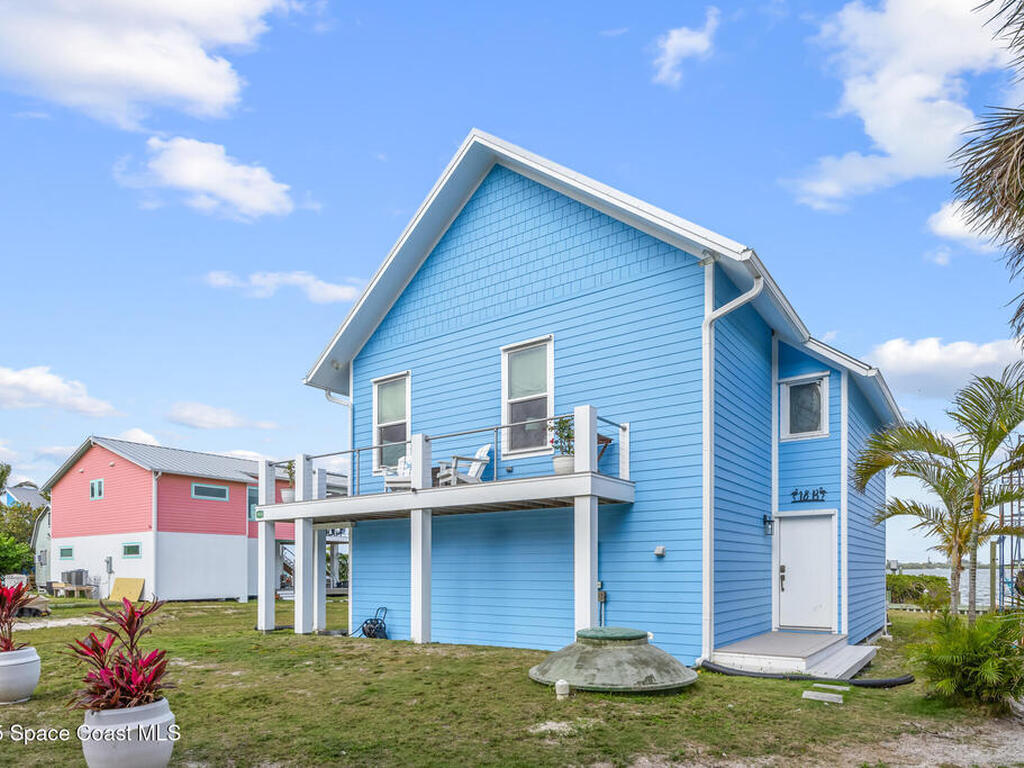 18 Vip Island, Grant, FL 32949