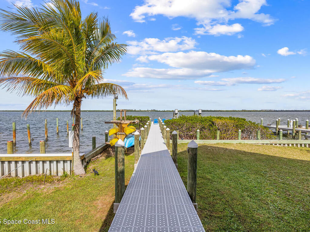 18 Vip Island, Grant, FL 32949