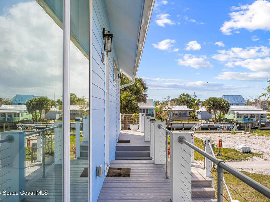 18 Vip Island, Grant, FL 32949