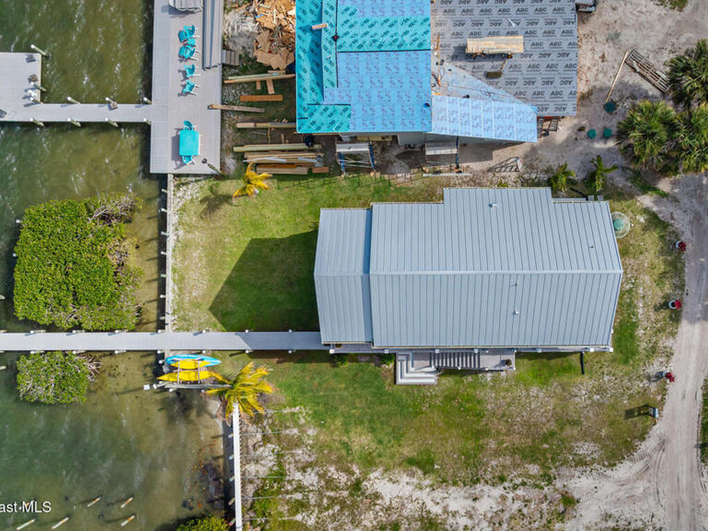 18 Vip Island, Grant, FL 32949