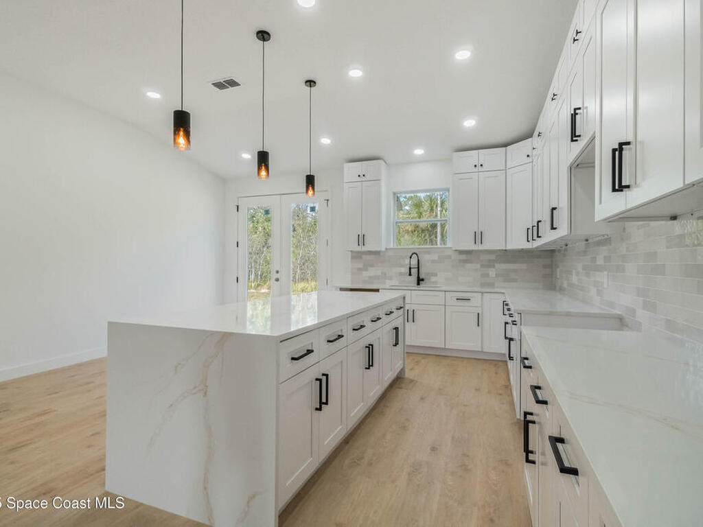 521 Garbelmann Street, Palm Bay, FL 32908