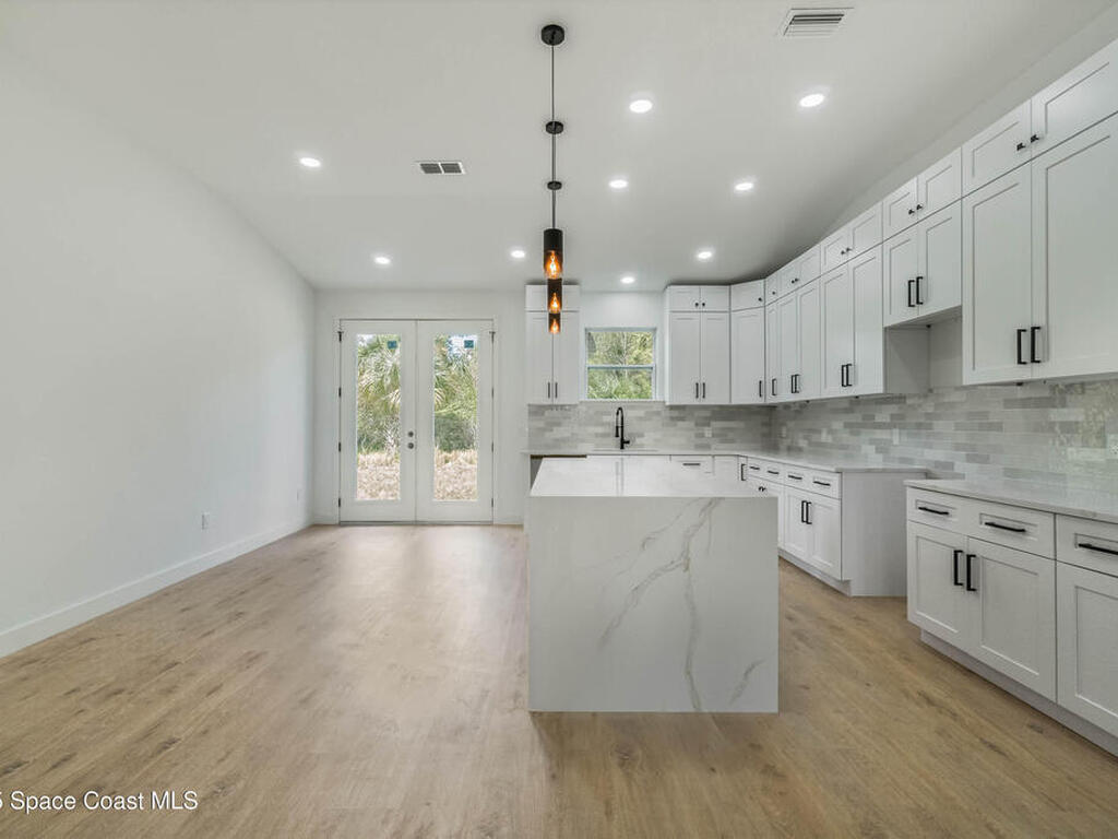 521 Garbelmann Street, Palm Bay, FL 32908