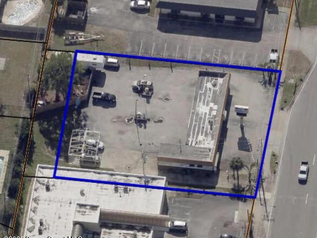 226 S Courtenay Parkway, Merritt Island, FL 32952