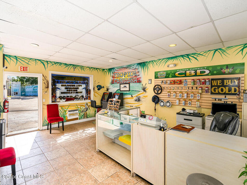 226 S Courtenay Parkway, Merritt Island, FL 32952