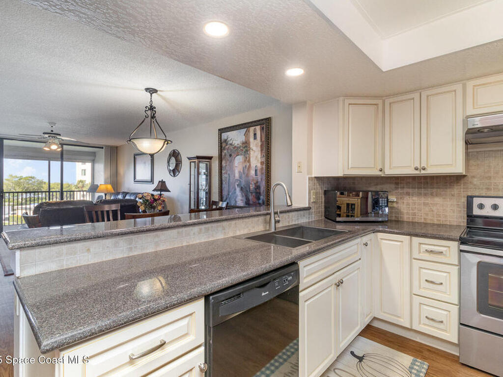 5805 N Banana River Boulevard, Cape Canaveral, FL 32920