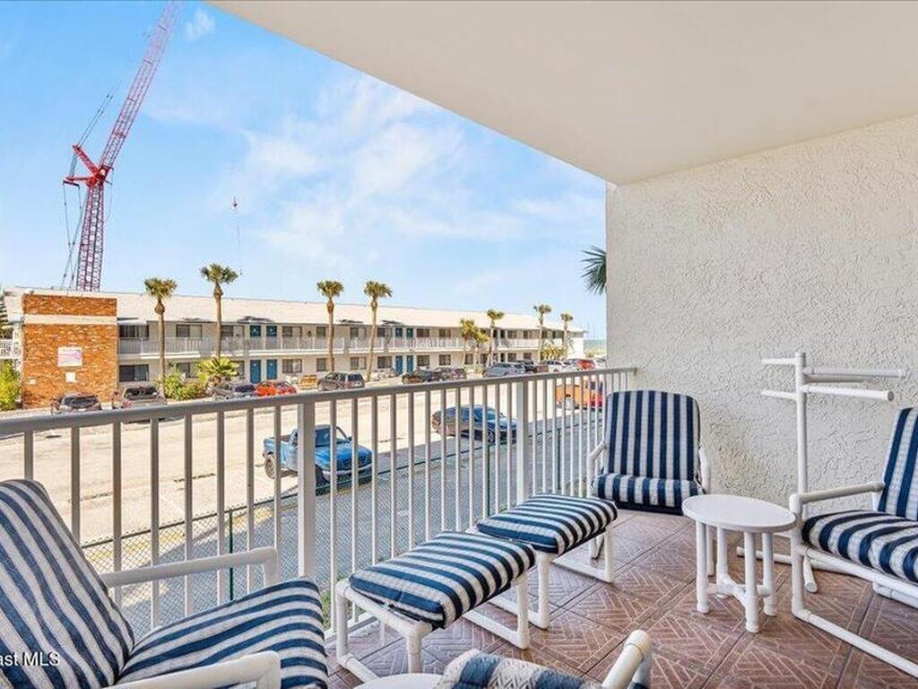 1050 N Atlantic Avenue, Cocoa Beach, FL 32931