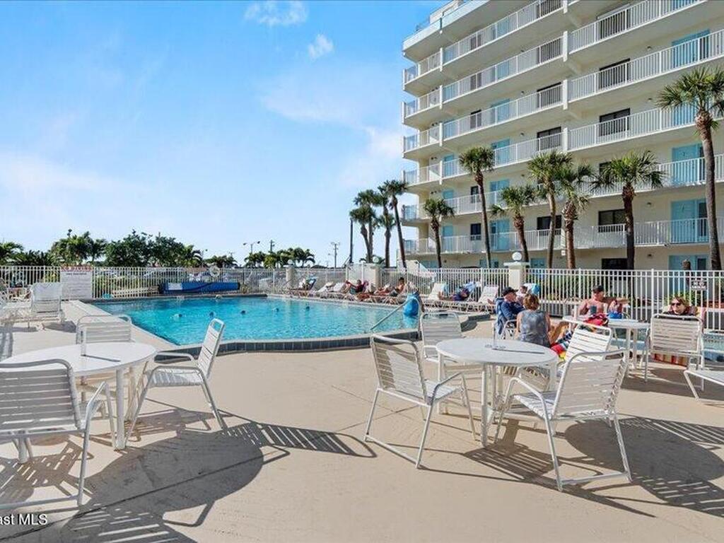 1050 N Atlantic Avenue, Cocoa Beach, FL 32931