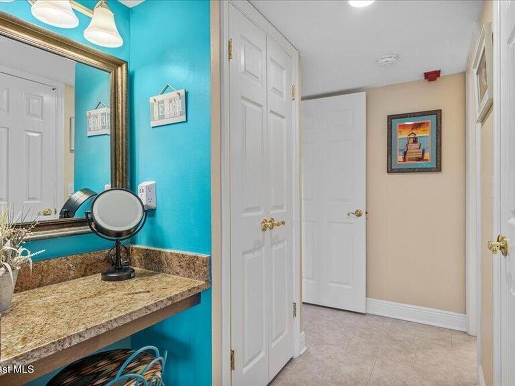 1050 N Atlantic Avenue, Cocoa Beach, FL 32931