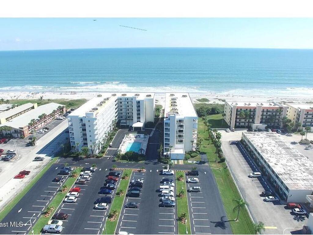 1050 N Atlantic Avenue, Cocoa Beach, FL 32931