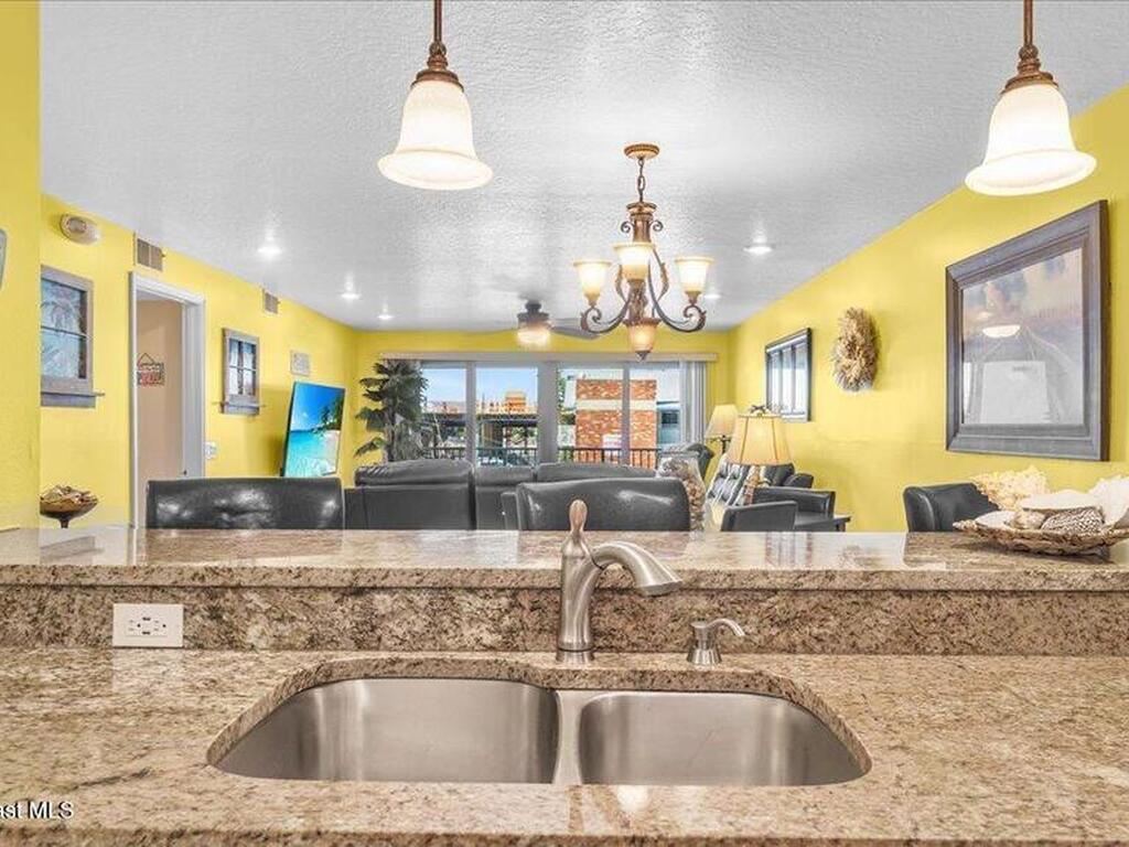 1050 N Atlantic Avenue, Cocoa Beach, FL 32931
