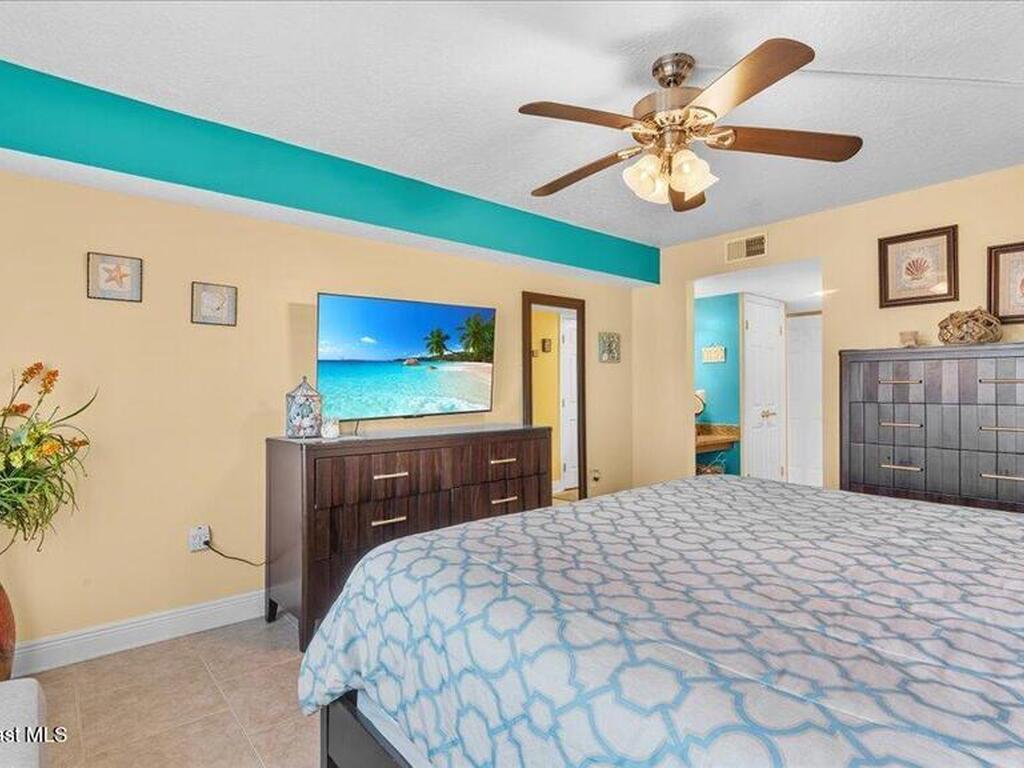 1050 N Atlantic Avenue, Cocoa Beach, FL 32931