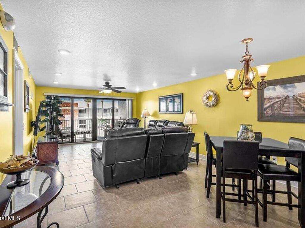 1050 N Atlantic Avenue, Cocoa Beach, FL 32931
