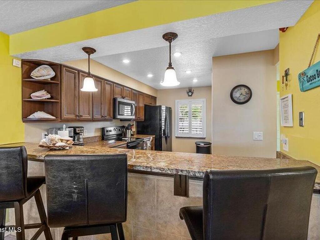 1050 N Atlantic Avenue, Cocoa Beach, FL 32931