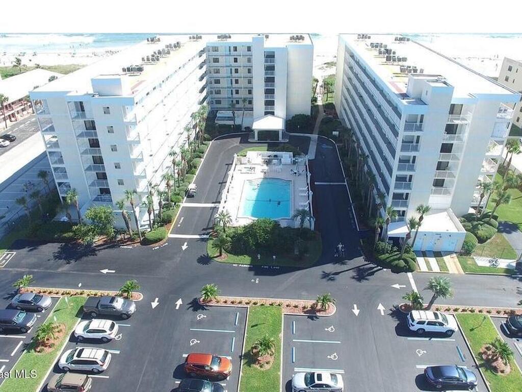 1050 N Atlantic Avenue, Cocoa Beach, FL 32931