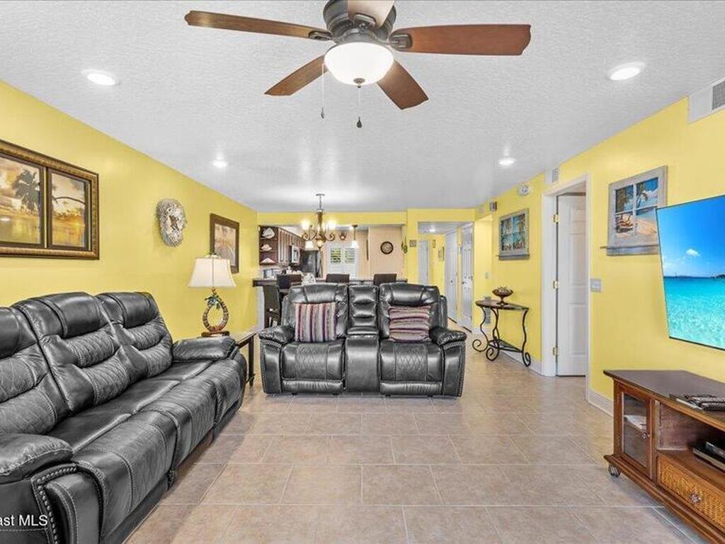 1050 N Atlantic Avenue, Cocoa Beach, FL 32931